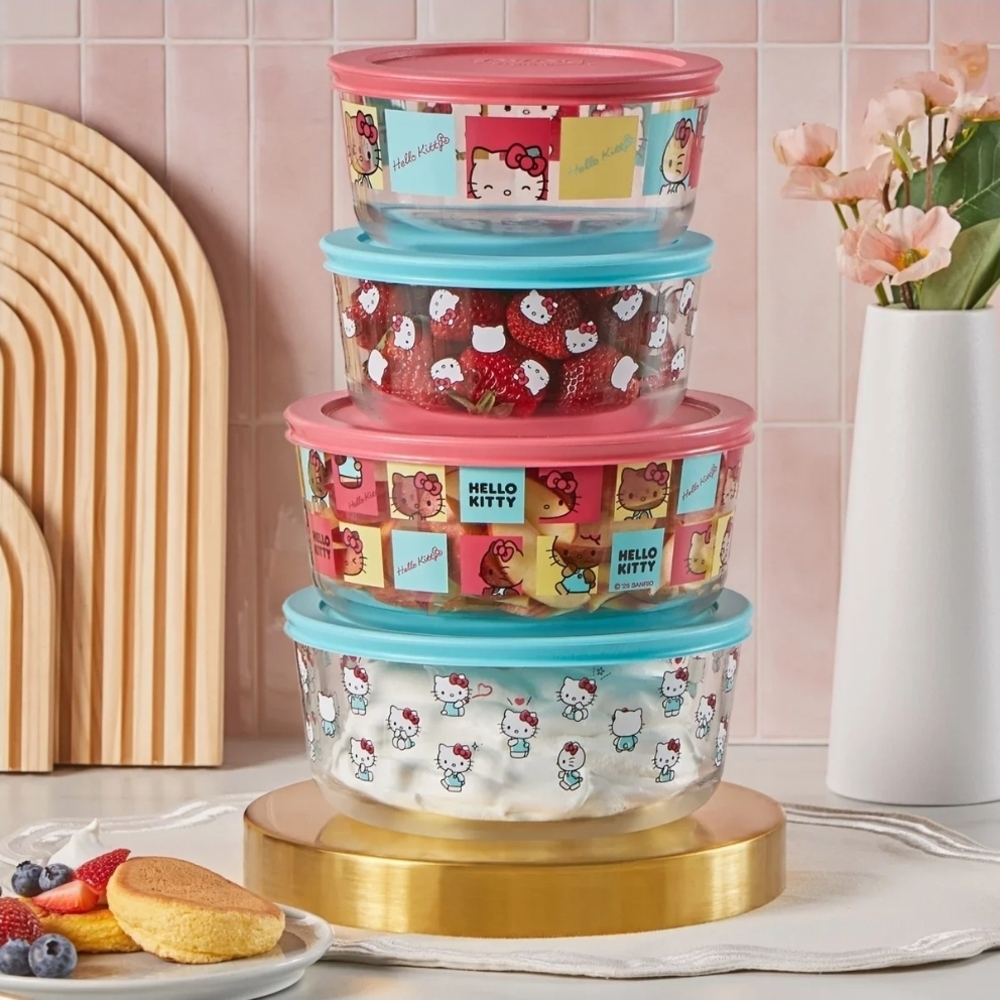⛔️SOLD!⛔️Hello Kitty Pyrex 8-Piece Storage Set - Picture 4 of 9